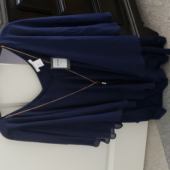 NWT Avenue Navy Overlay V-Neck Removable Tassel Necklace Blouse - Picture 8 of 9